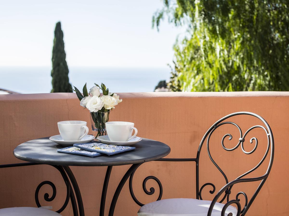 La Malandrina - Apartments & Suites Taormina Esterno foto