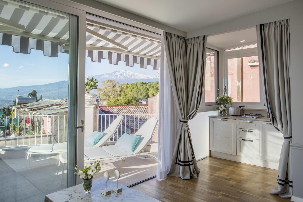 La Malandrina - Apartments & Suites Taormina Esterno foto